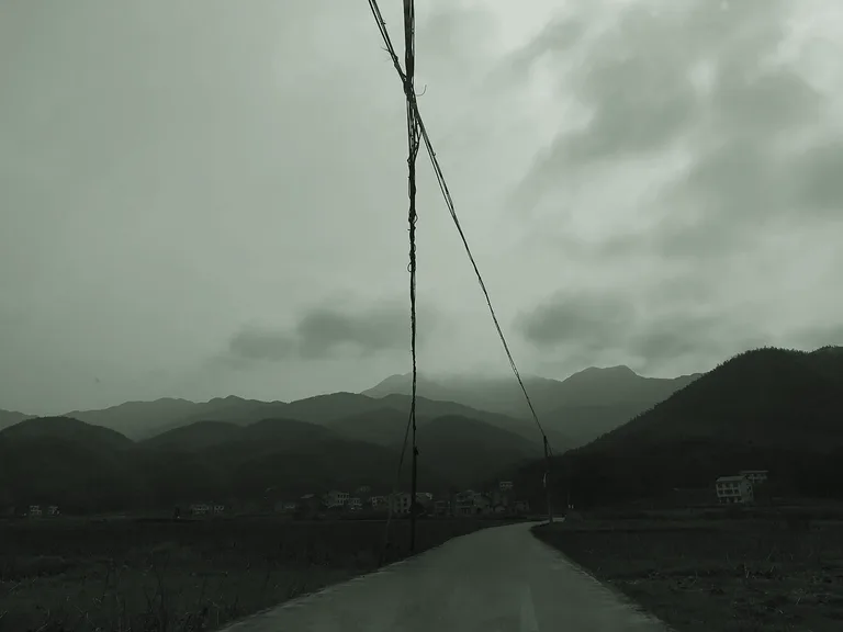 衡山实景的艺术化背景预览